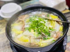 脂渣砂锅-杨姐大片肉烧烤