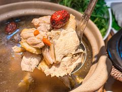 -邹开喜·炭炉鸡煲·海鲜火锅(虹口足球场店)