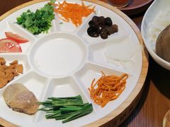 -芸南道·过桥米线(昆明老街旗舰店)