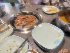-金滏山烤肉·海鲜·火锅自助餐厅(襄阳万达店)