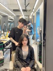 -藤野造型烫发染发