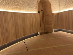 -涨巢·潮玩水疗局