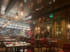 -恰餐厅及酒吧 CHAR Bar & Grill (北京丽都皇冠假日店)