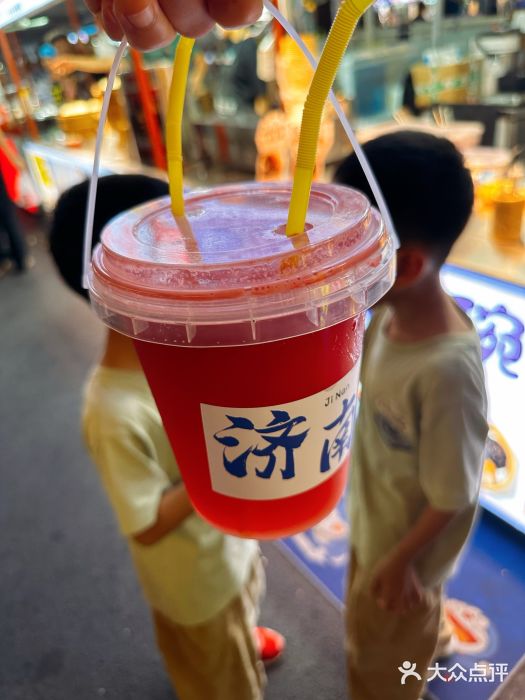 环联1904火车夜市图片