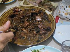 -老码头黑皮肘子锅包肉(赣水路店)