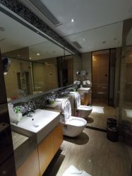 -莉泽月子中心(鹅潭汇店)