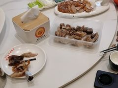 -梅利汴京烤鸭•开封豫菜地标店(东大街店)