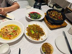 -鄱阳湖·江西小炒·瓦罐煨汤(五道口店)
