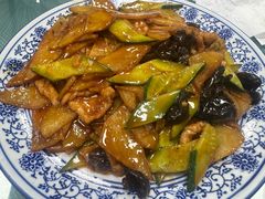 过油肉炒土豆片-天津外国语大学（马场道校区）食堂