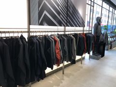 -ARC'TERYX始祖鸟(北京王府中环店)