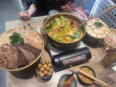 -毛肚向右·川渝毛肚王(经开永旺店)