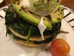 牛油果蘑菇菠菜水波蛋-AFS Cafe & Canteen(闽江二路店)