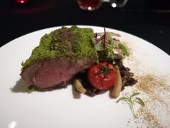 烤新西兰羔羊扒香草脆片-圣丰索菲特·法国餐厅