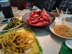 -肥肥虾庄·金牌油焖大虾(沙湖店)