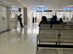 -上海市松江区泗泾医院