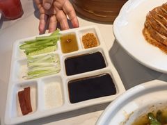 -小桃红·东北菜·春饼烤鸭(南阳湖街店)