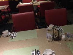 -亮马河饭店翠雅咖啡厅