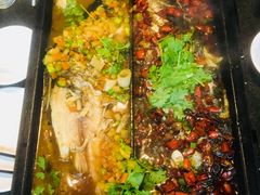 -茅炒屋龙虾·烧烤·湘菜(新河路店)
