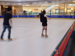 iphone_upload_pic-冰纷万象滑冰场(二七万象城店)