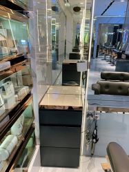 -罗亚帝造型·烫发染发