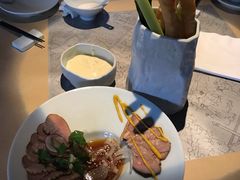 -穹六人间 people 6(岳阳路店)