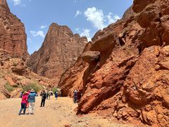 -天山神秘大峡谷