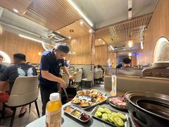 -围炉肉舍•炭烤活鳗•丹东海鲜烤肉(步行街店)