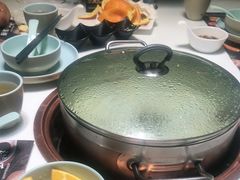-洪氏嗨捞·猪肚鸡火锅(阳光天地店)