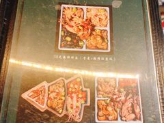 -八月美食小馆(银泰城总店)