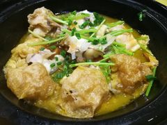 鱼头鲍汁支竹面筋焖-石头咕(葵蓬店)