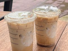 -星巴克(迪士尼小镇店)