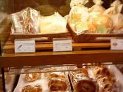 -巴黎贝甜(大宁国际商业广场店)