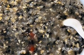 Black Sesame Oatmeal Porridge