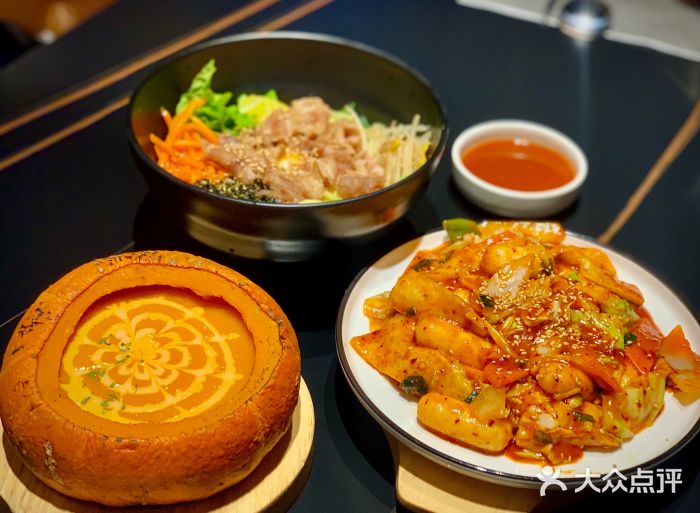 博欧姆新派韩国料理·炸鸡(艾尚店)鱼饼炒年糕图片