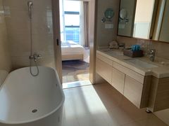 -兴芮温泉度假区