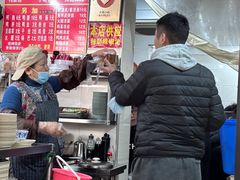 -叶新小吃店(来凤小区总店)