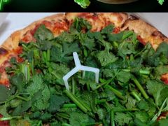 -必胜客(WOW中心城店)