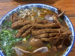 -叶新小吃店(来凤小区总店)