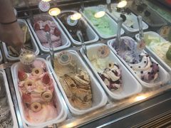 自助取餐区-柠檬车露(卖草地店)
