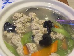 骨汤面筋烩丝瓜-东方饺子王(大屯路店)