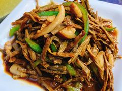 缸豆干炒肉-国生茶庄·地道农家菜团建活动
