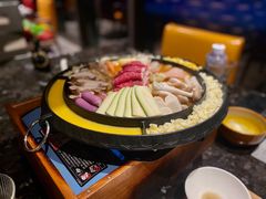 -雾山韩式烤肉·海南糟粕&椰子鸡火锅·海景餐厅(三亚绿发山海天JW万豪酒店)