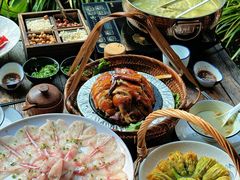 瑶家油茶鸡-凤凰山斑鱼馆(恭城店)