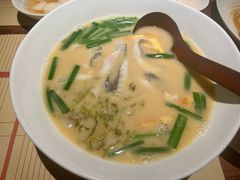 -荣家黄鱼面(前滩太古里店)