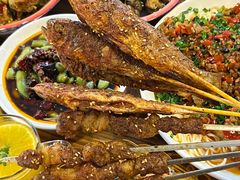 -冶建镜子·老南昌大排档·江西虾王(总店)