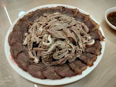 小小拼-闫家驴肉老店(华电一校店)