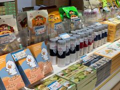 零售区-采芝斋(延安路店)