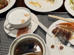 -广州万富希尔顿酒店·感趣自助餐厅·金秋蟹宴生蚝海鲜刺身烧烤