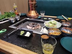 -臻牛烤肉