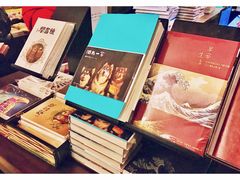 -钟书阁(松江泰晤士小镇店)